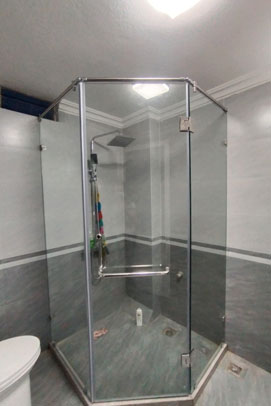Vách phòng tắm